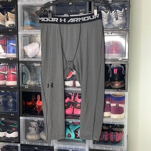 Under Armour gray leggings